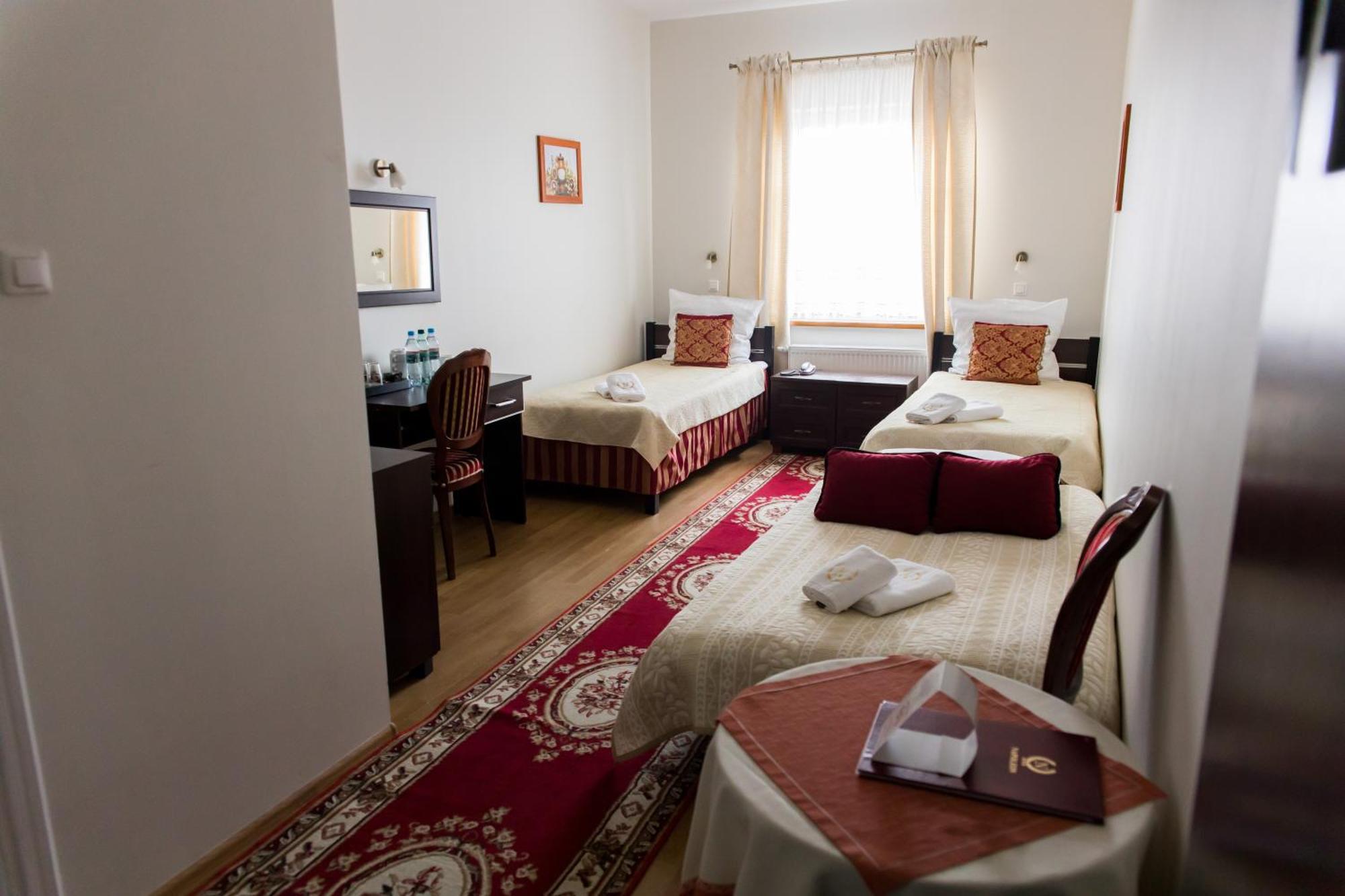 Hotel Napoleon Wroblew  Dış mekan fotoğraf