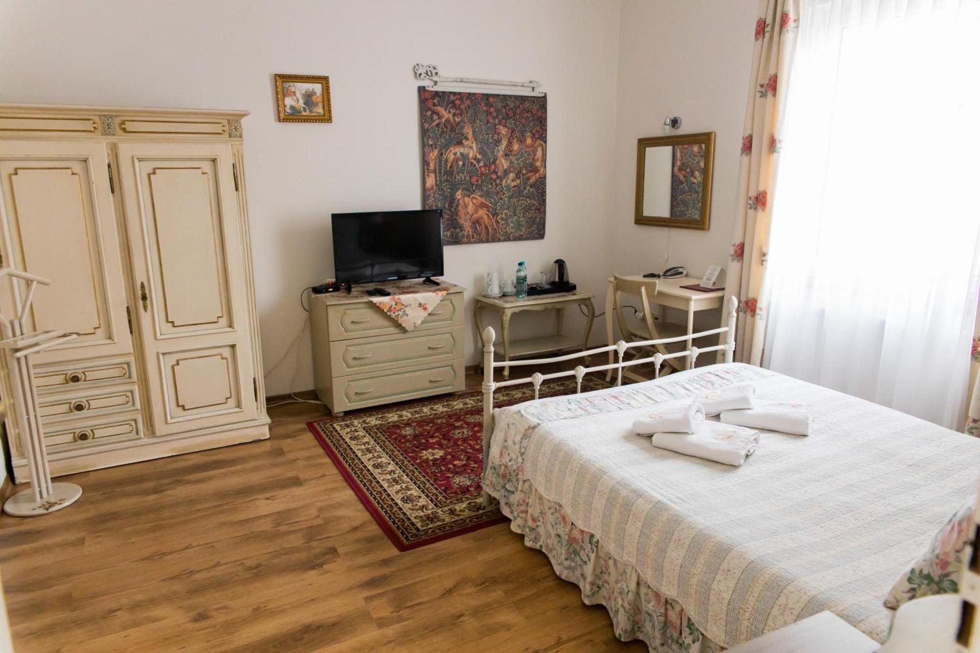 Hotel Napoleon Wroblew  Dış mekan fotoğraf