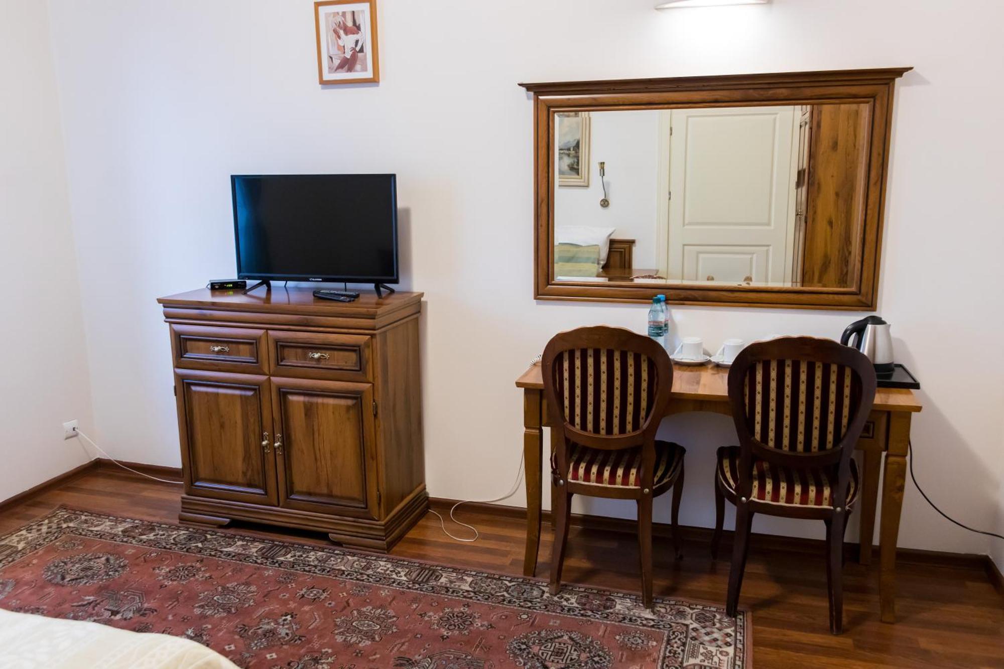 Hotel Napoleon Wroblew  Dış mekan fotoğraf
