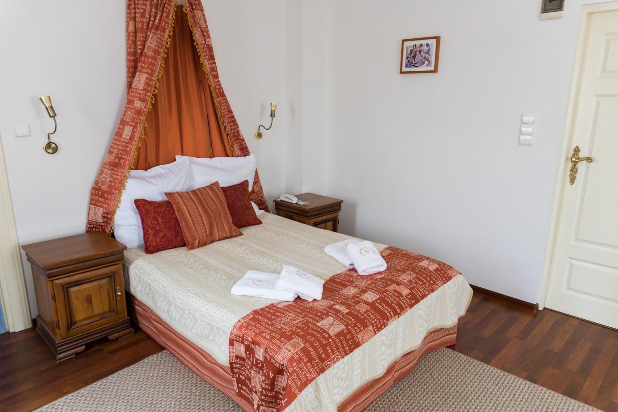 Hotel Napoleon Wroblew  Dış mekan fotoğraf