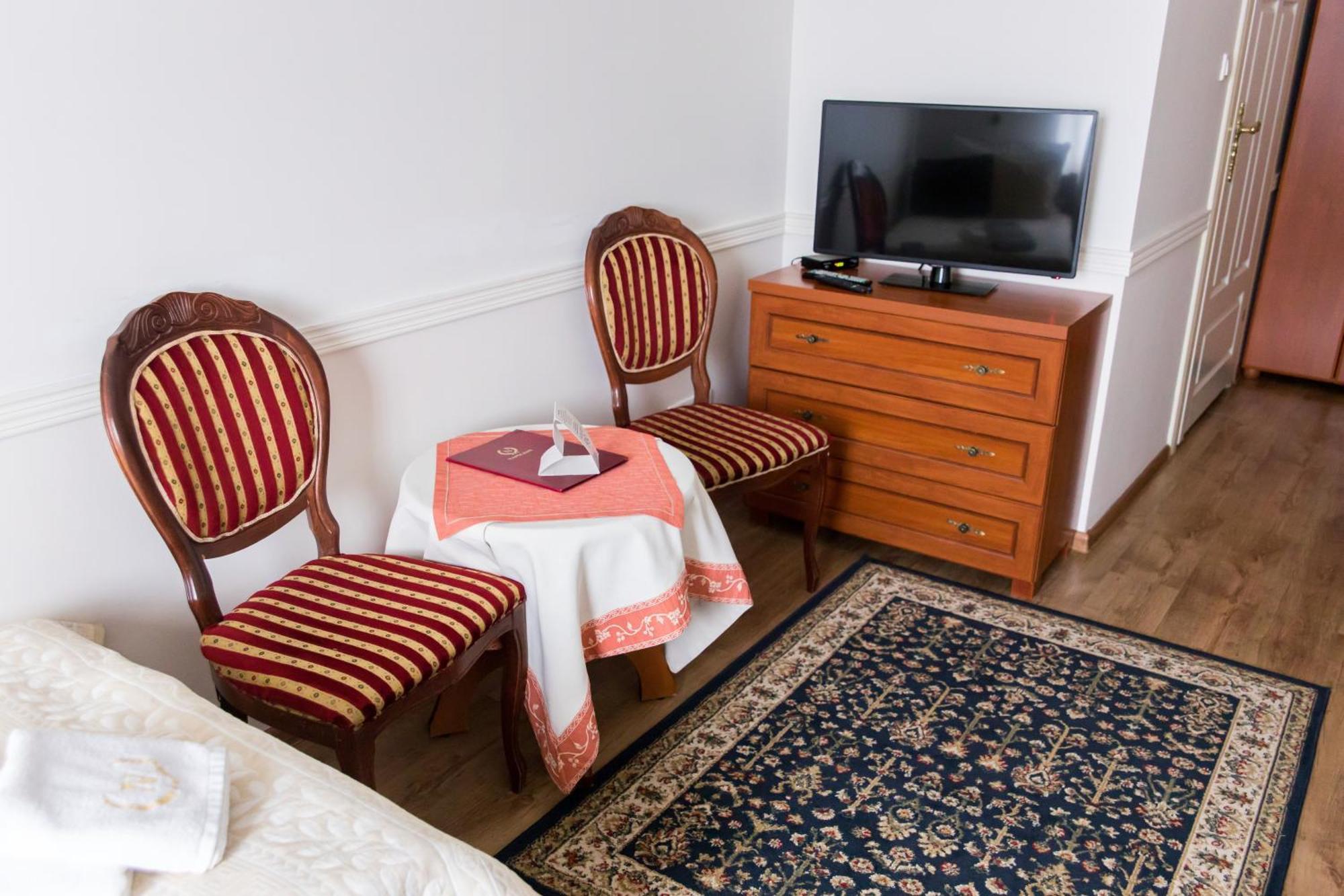 Hotel Napoleon Wroblew  Dış mekan fotoğraf
