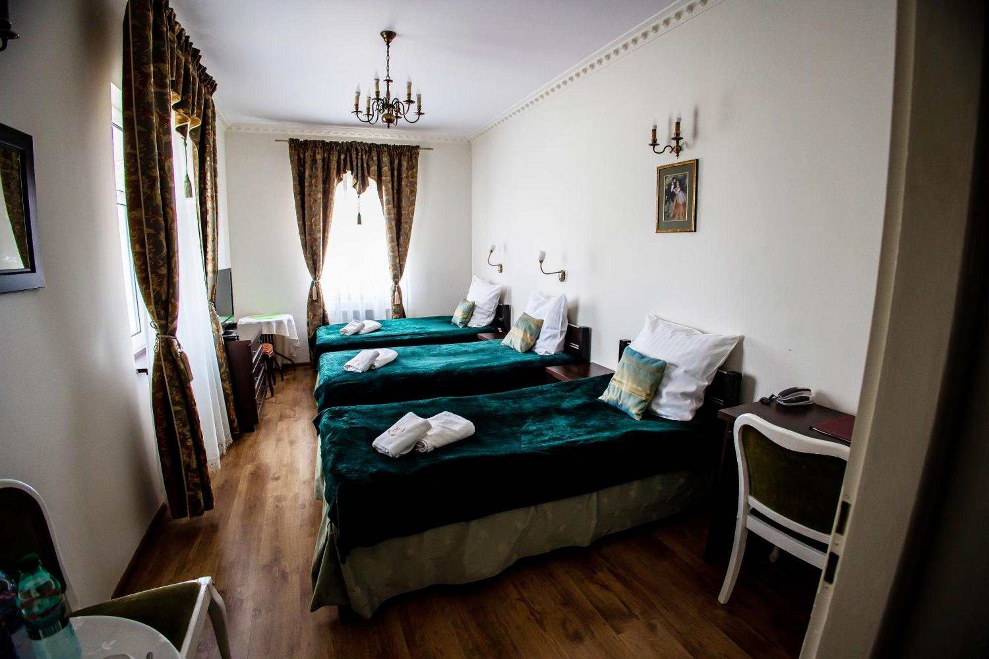 Hotel Napoleon Wroblew  Dış mekan fotoğraf