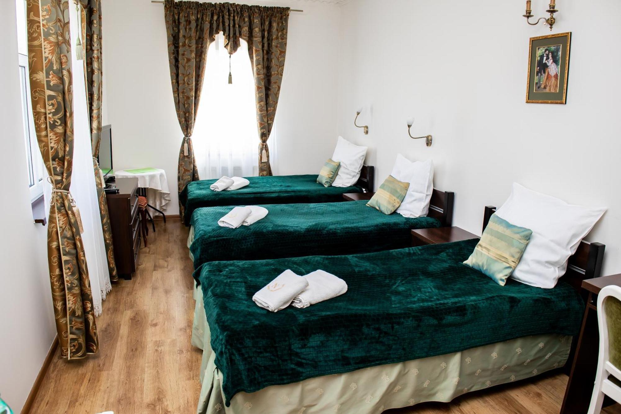 Hotel Napoleon Wroblew  Dış mekan fotoğraf