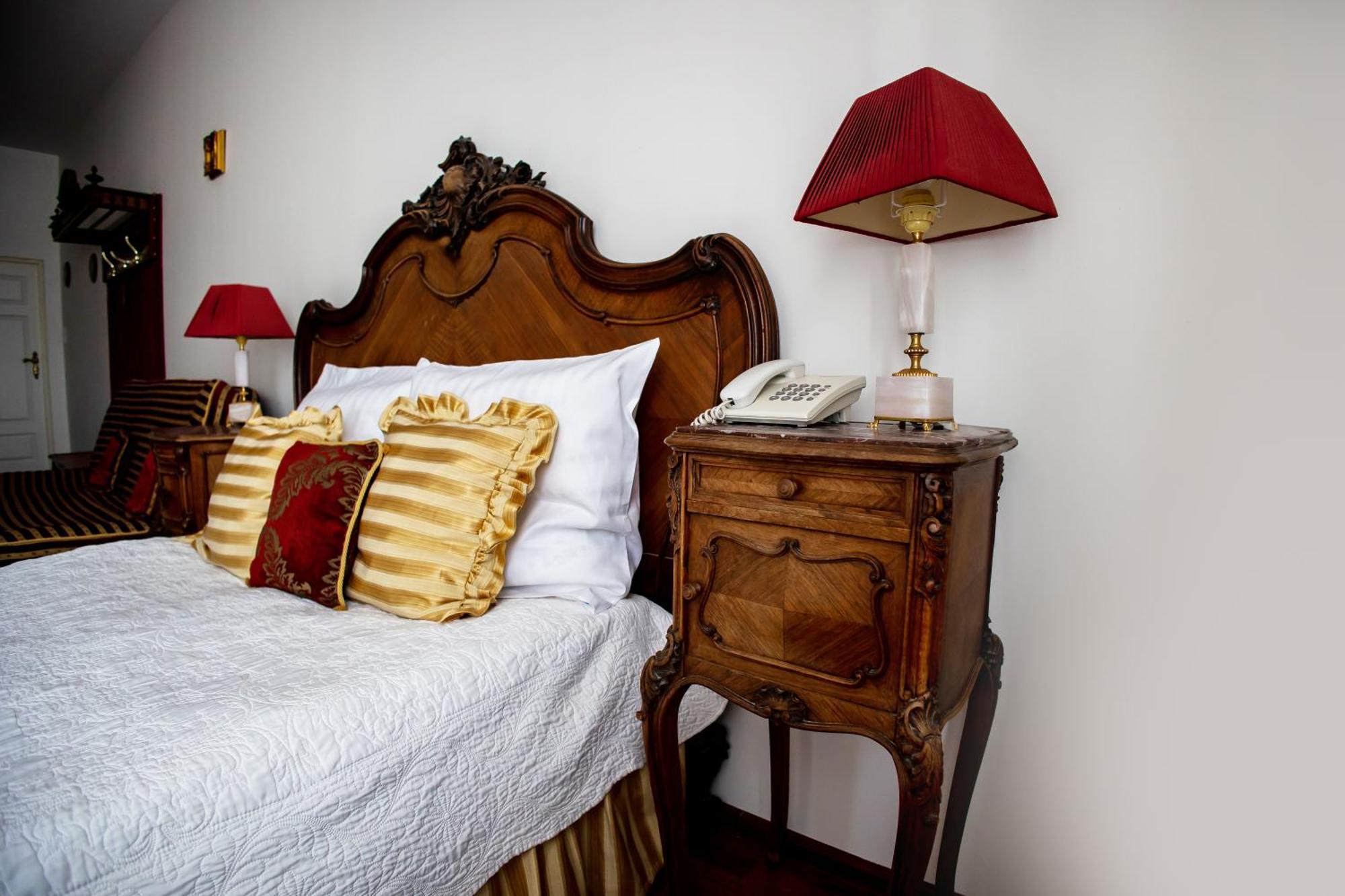Hotel Napoleon Wroblew  Dış mekan fotoğraf